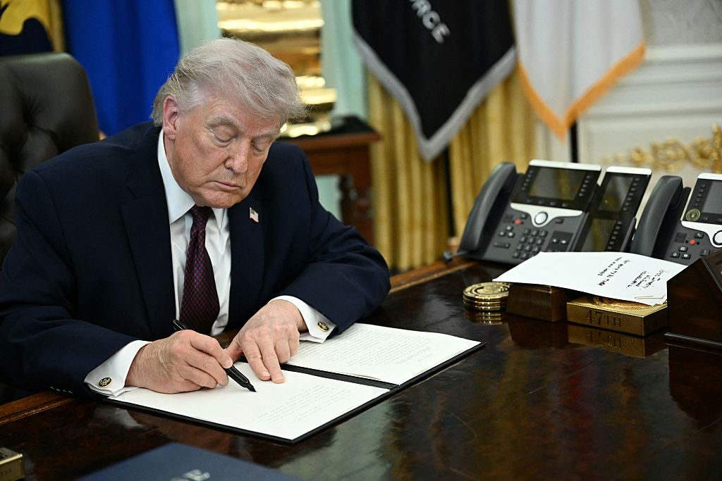 Prečo Trump nemôže jednoducho nariadiť zmeny v hlasovaní poštou: Bývalý federálny sudca vysvetľuje, ako je prezidentský EO „riešením hľadajúcim problém“